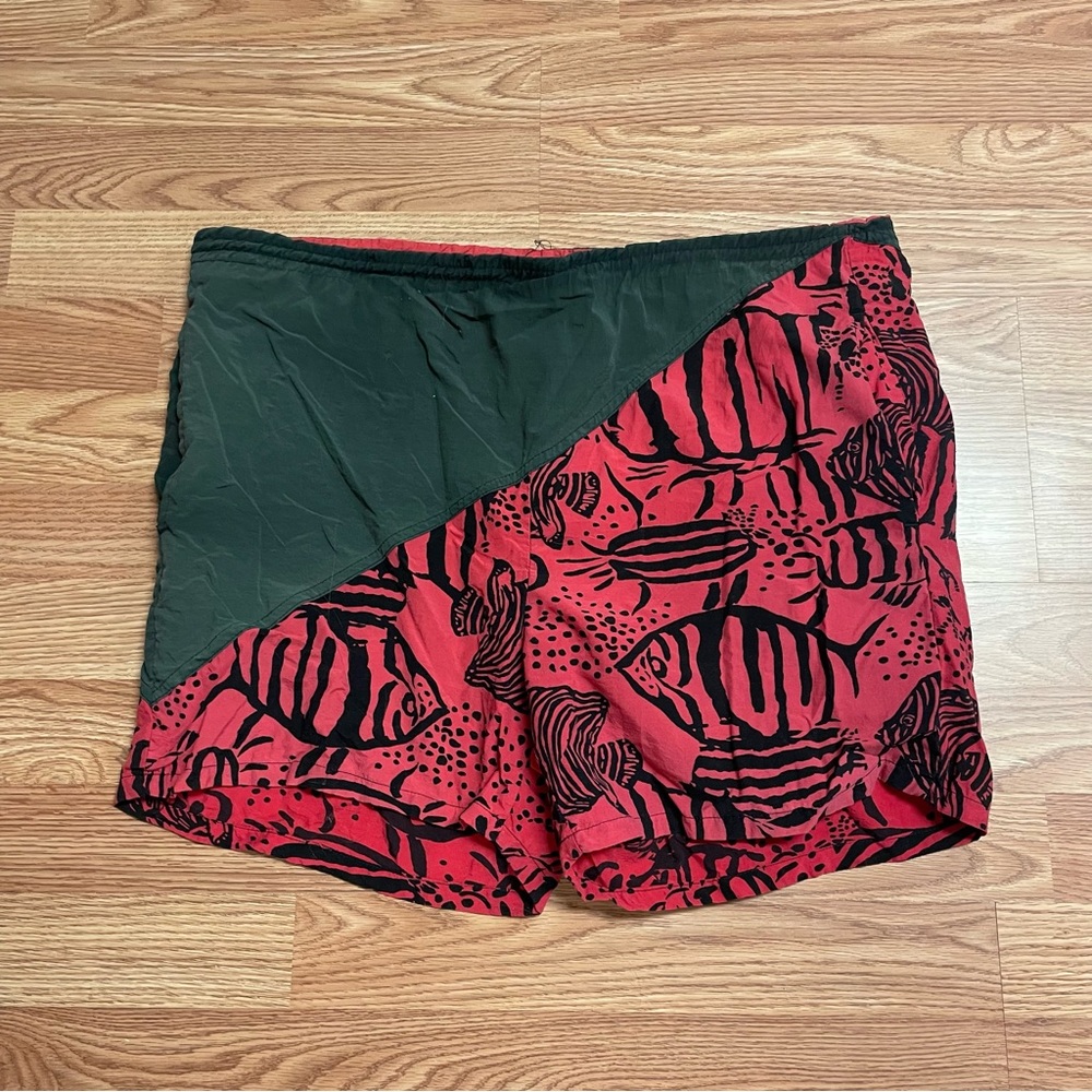 Vintage Dash Men’s Swim Trunks Large Shorts Red Black 100% Nylon Fish Board Line